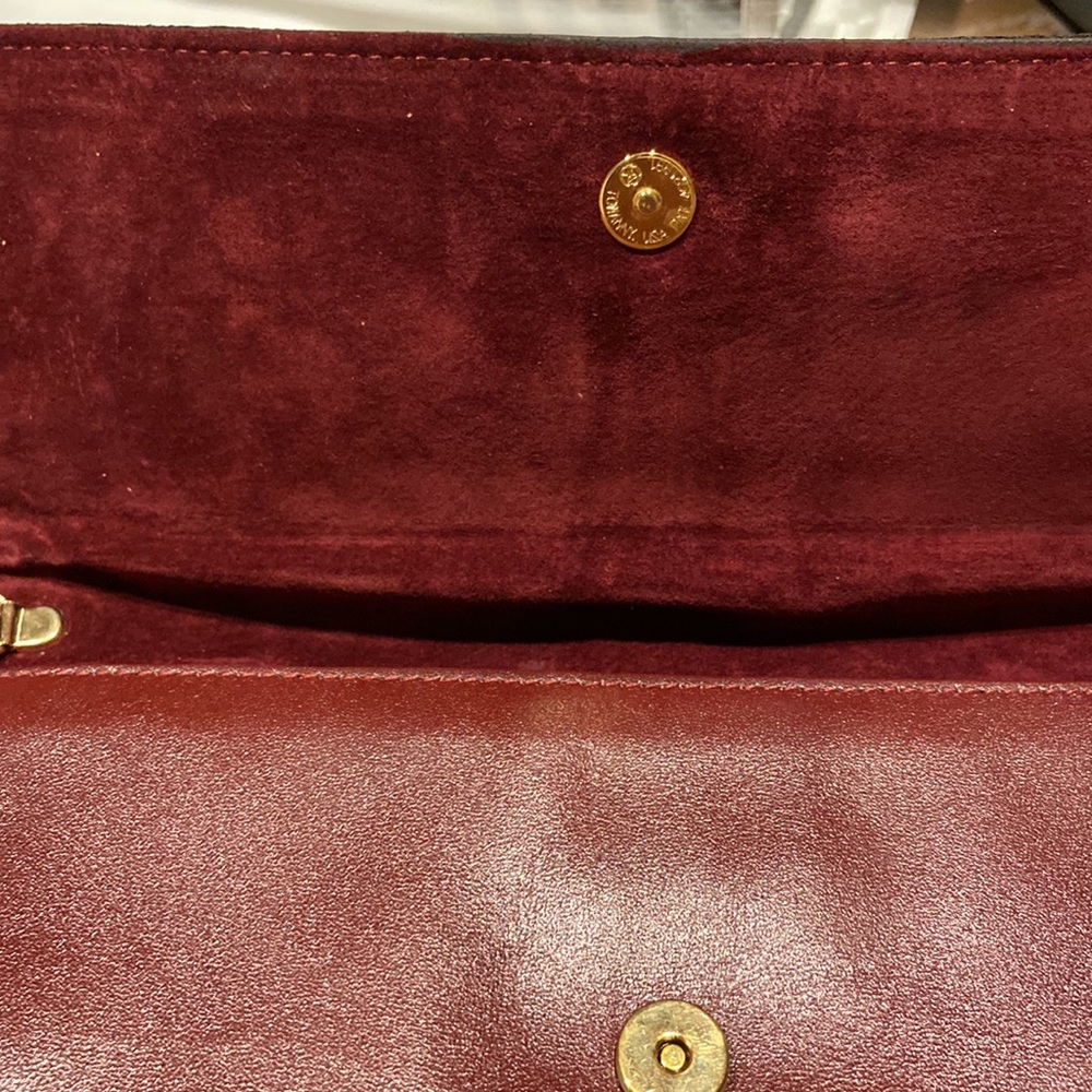 Philippe Oversized wristlet. Chocolate color with red under tone. - Picture 5 of 13